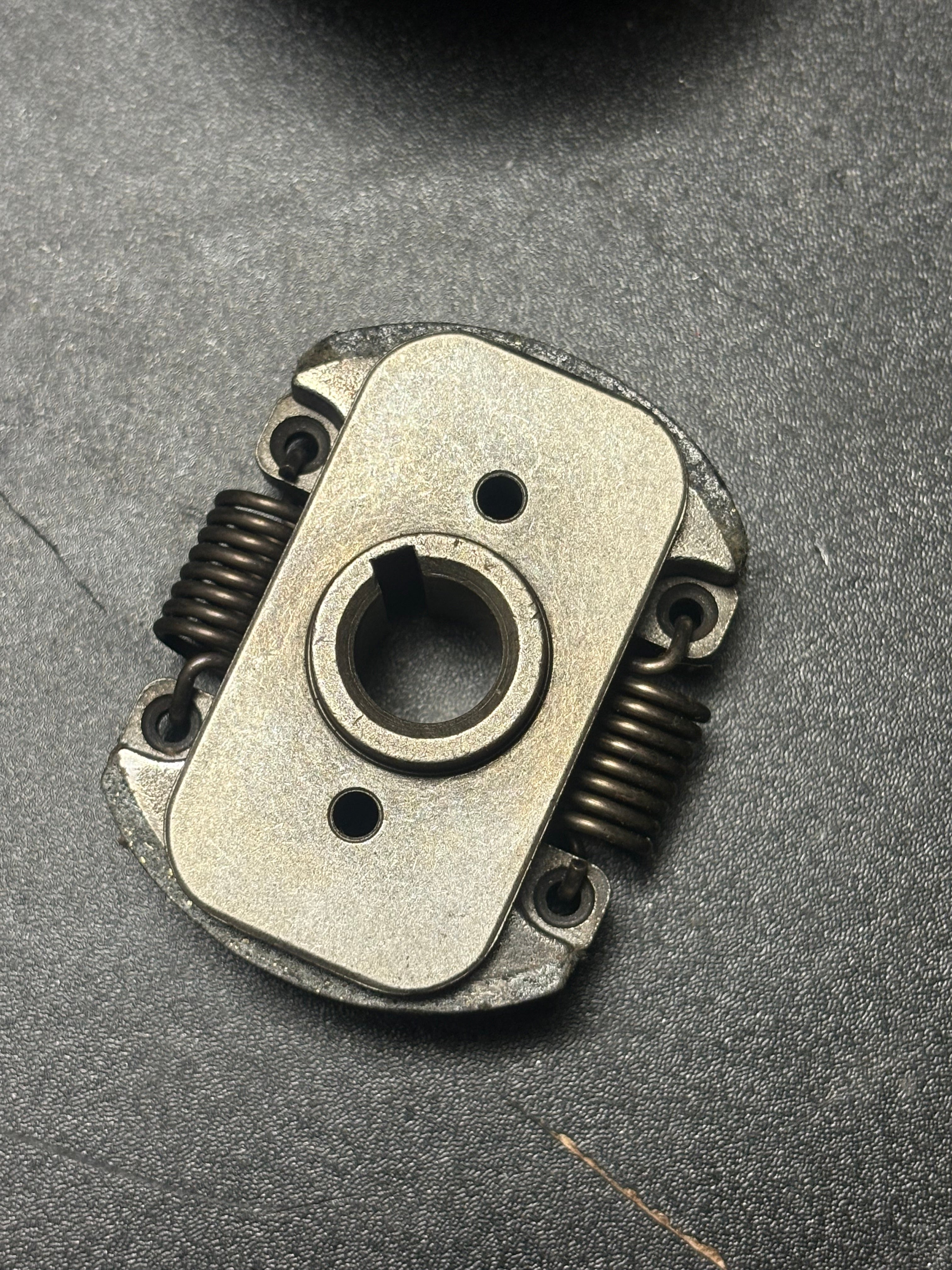 Mantis SV-4B Tiller/Rotavator Centrifugal Clutch & Housing - OEM Spare Part