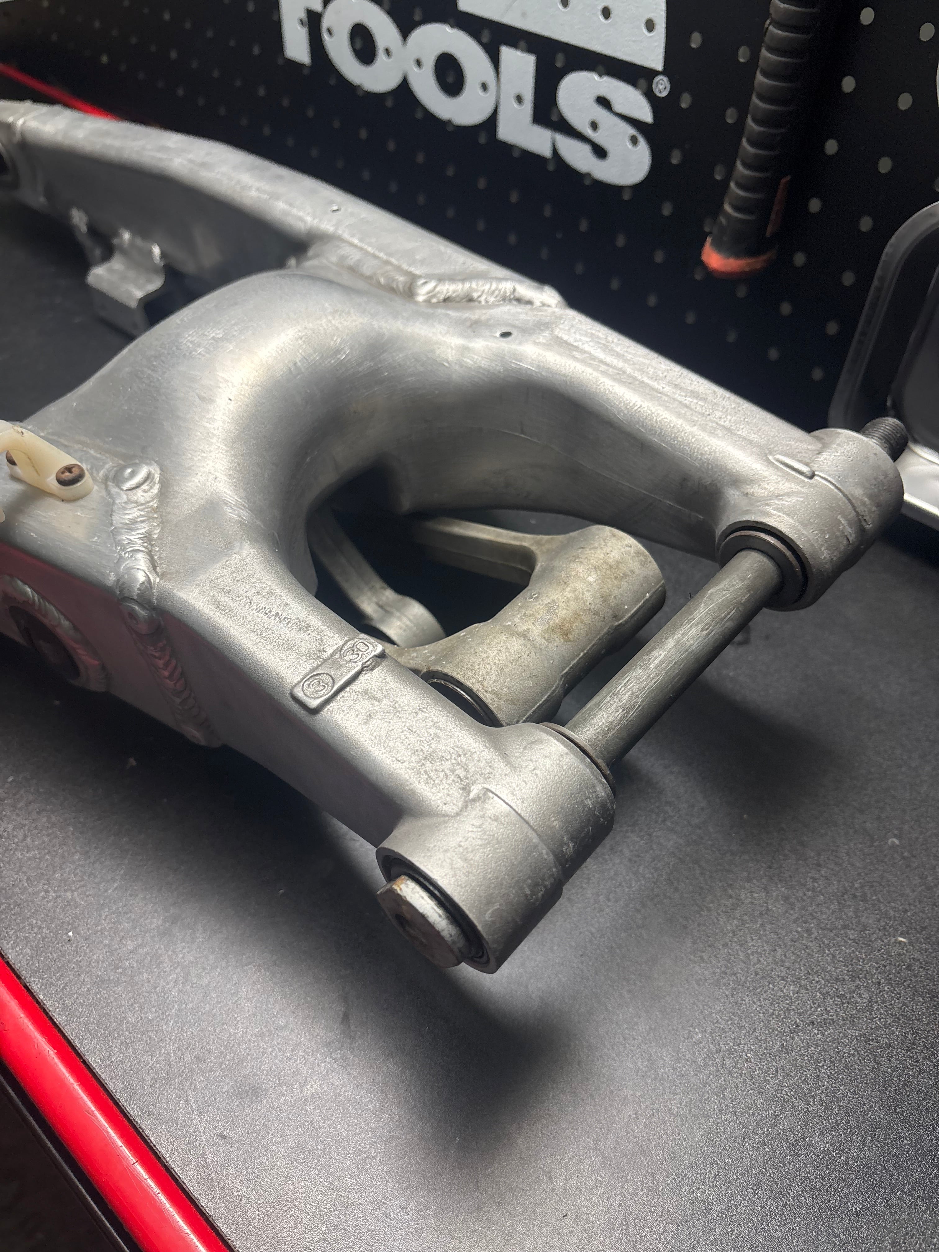 Kawasaki KX250F & Suzuki RMZ250 Swing Arm And Linkage Assembly 2004-2005