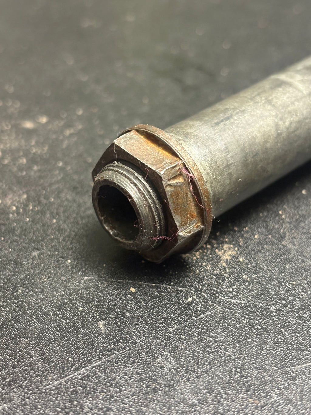 Kawasaki KX250F & Suzuki RMZ250 Front Wheel Axle & Nut 2004-2005