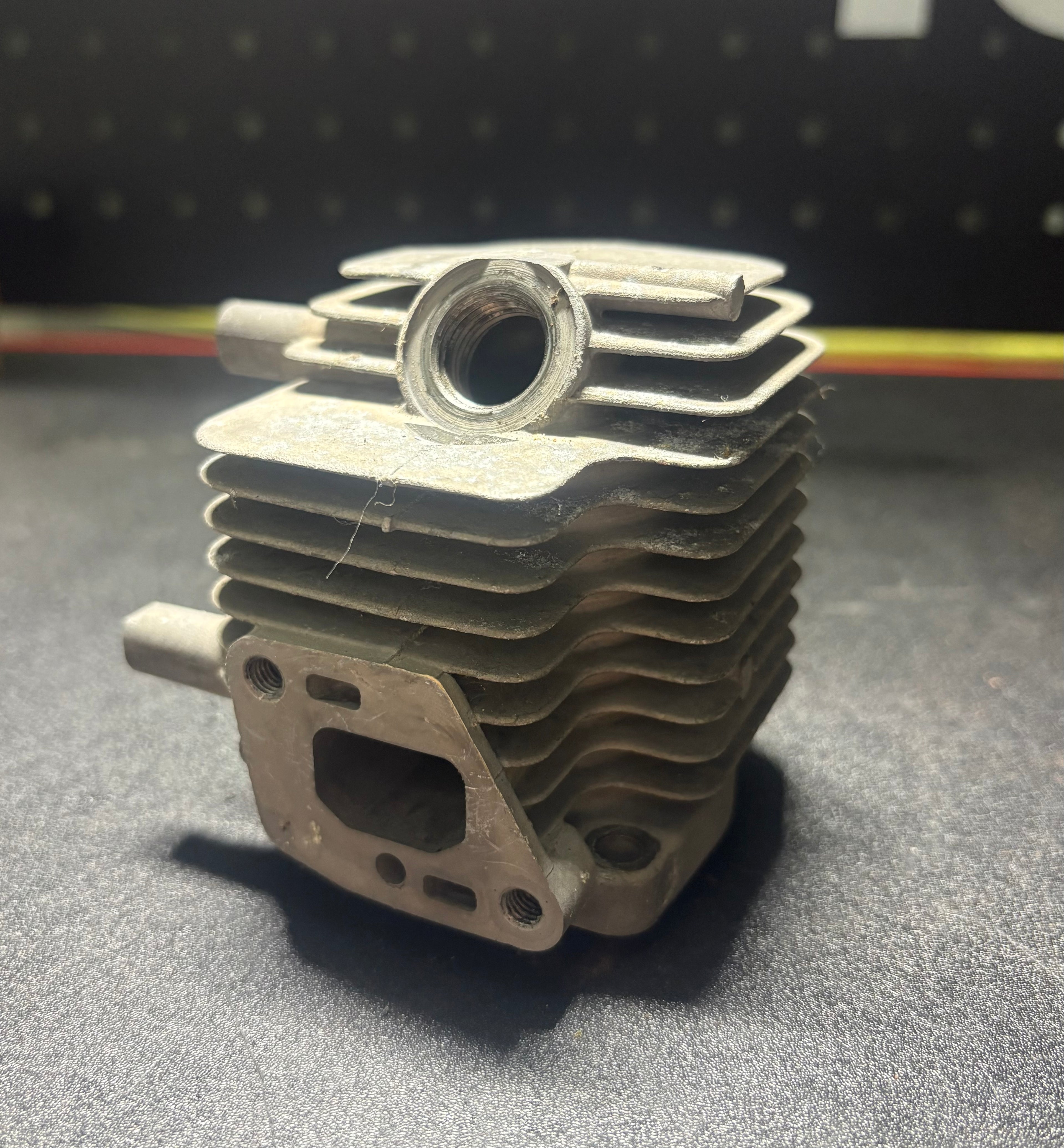 Mantis SV-4B Rotavator/Tiller Used OEM Cylinder & Spark Plug