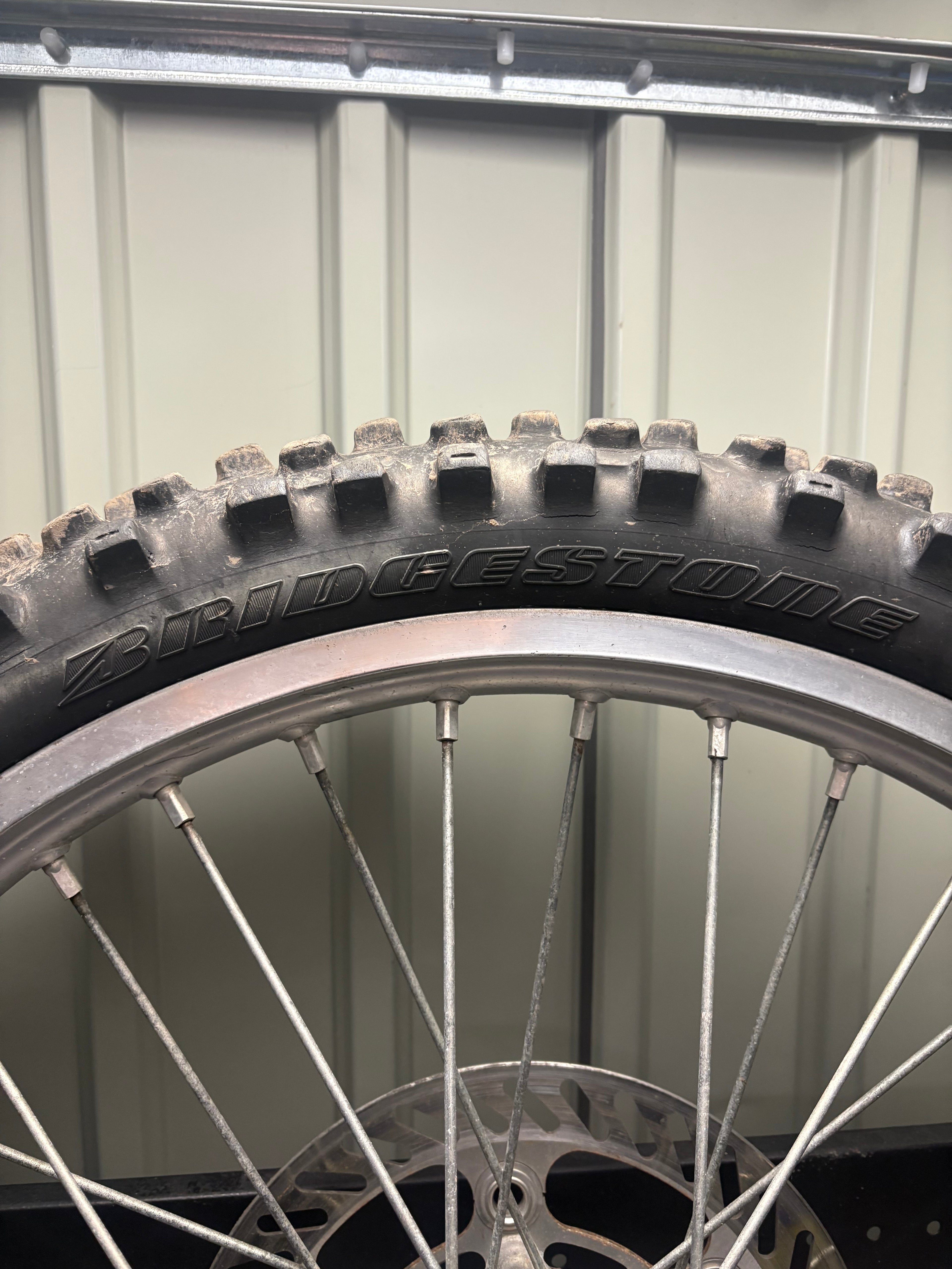 Kawasaki KX250F(04-05) KX125 (03-05) KX250 (03-05) OEM 80-100-21 Inch Front Wheel