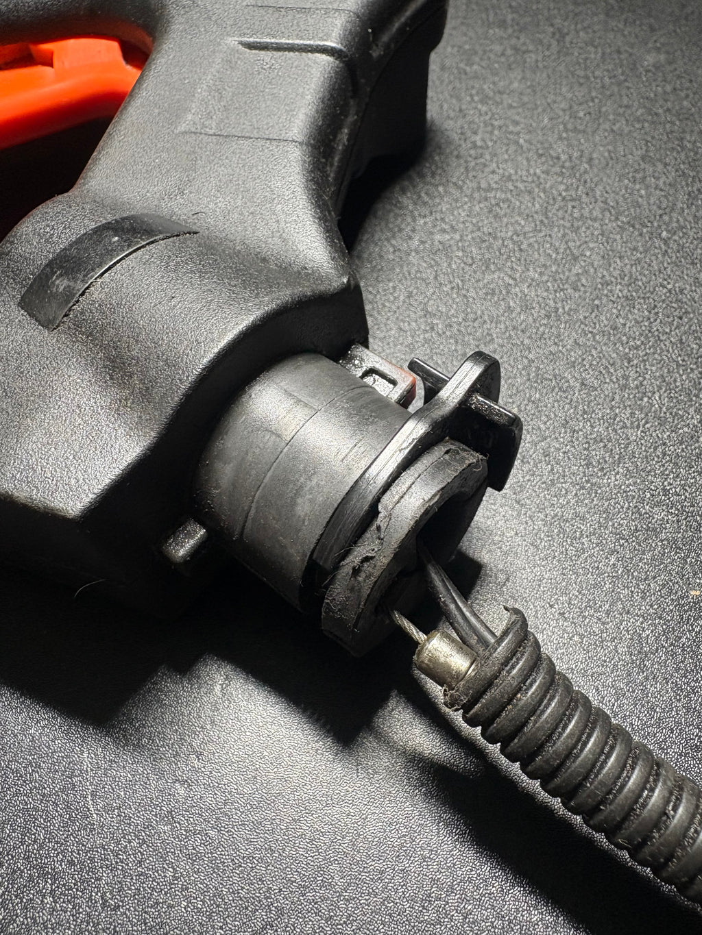 Takana THT2000S Series Hedge Trimmer 360° Adjustable Trigger Handle - OEM Spare Part - Used