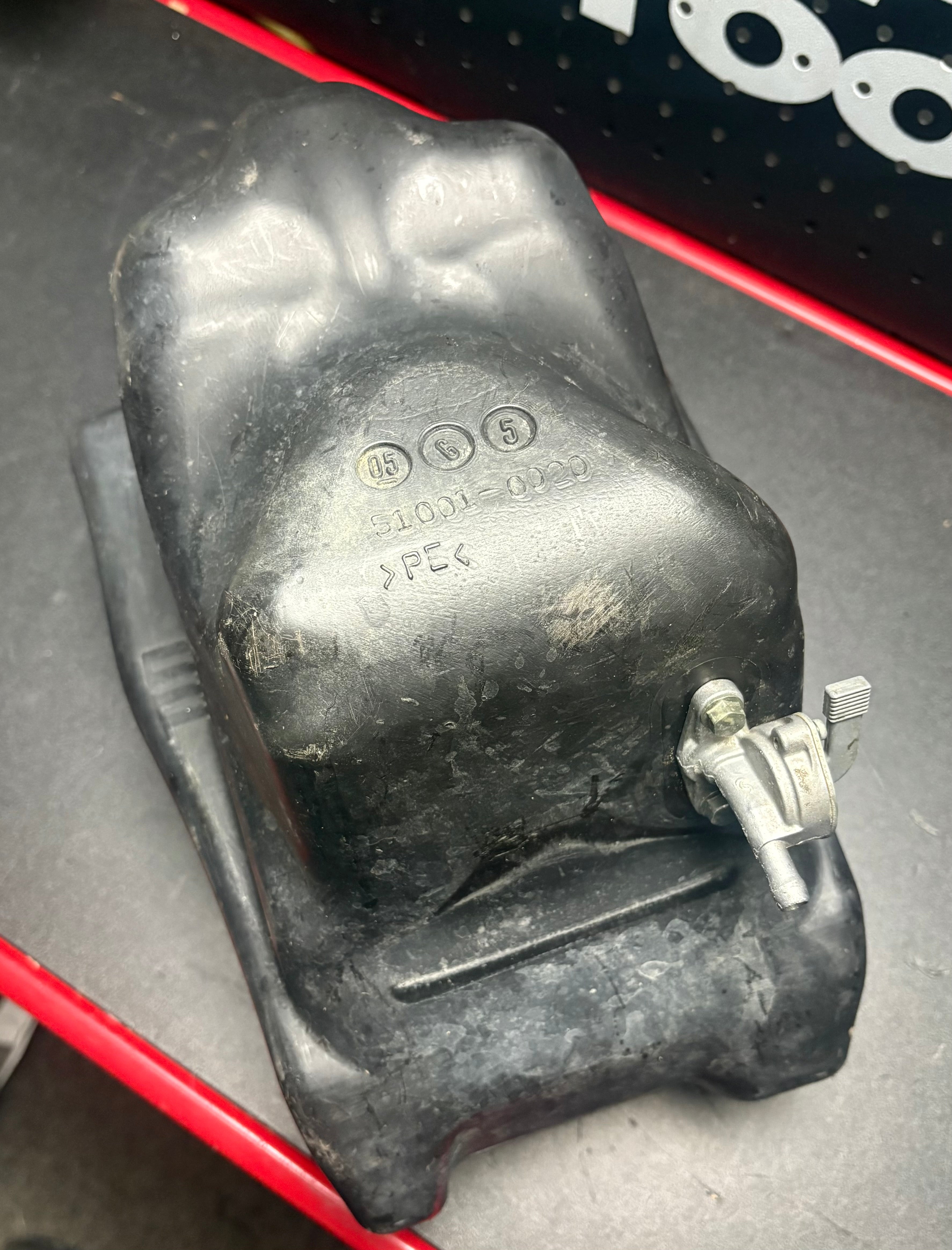 Kawasaki KX250F & Suzuki RMZ250 OEM Fuel Tank 2004-2005