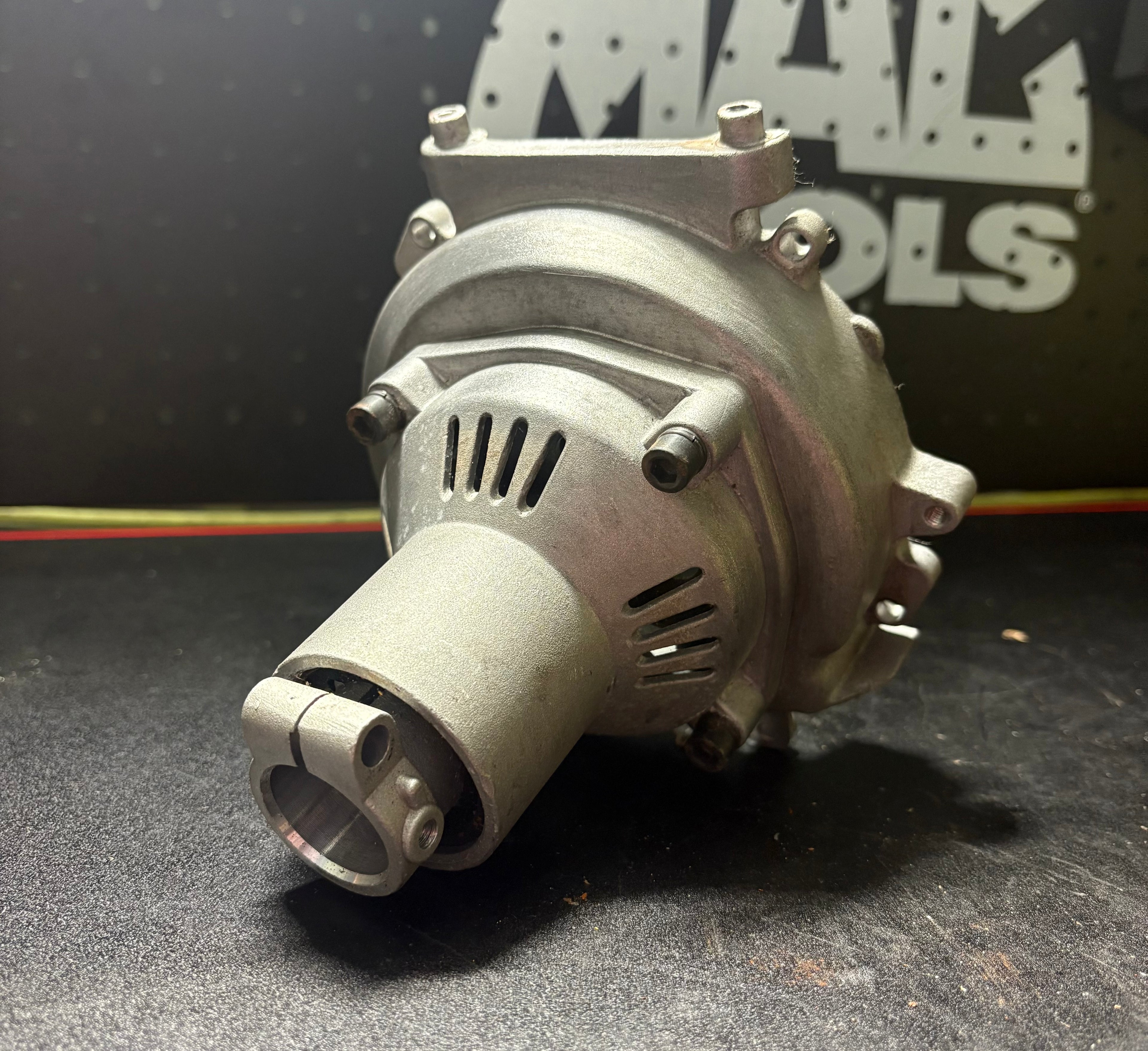 ParkSide PBK 4 B3 51.7cc Petrol Strimmer Clutch Housing/Shaft Housing