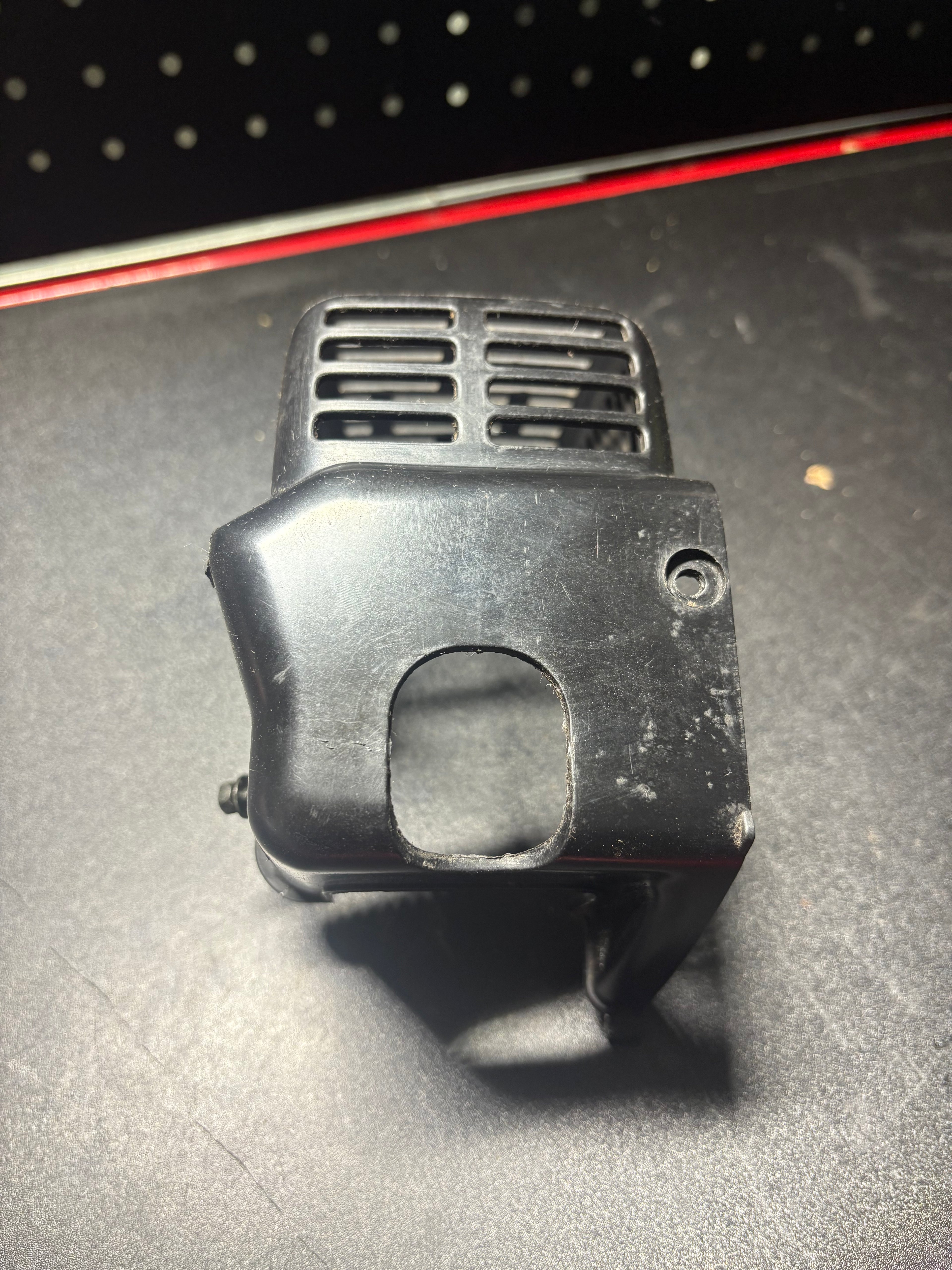 Takana THT2000S Series Hedge trimmer Engine & Exhaust Shroud - OEM Spare Part - Used