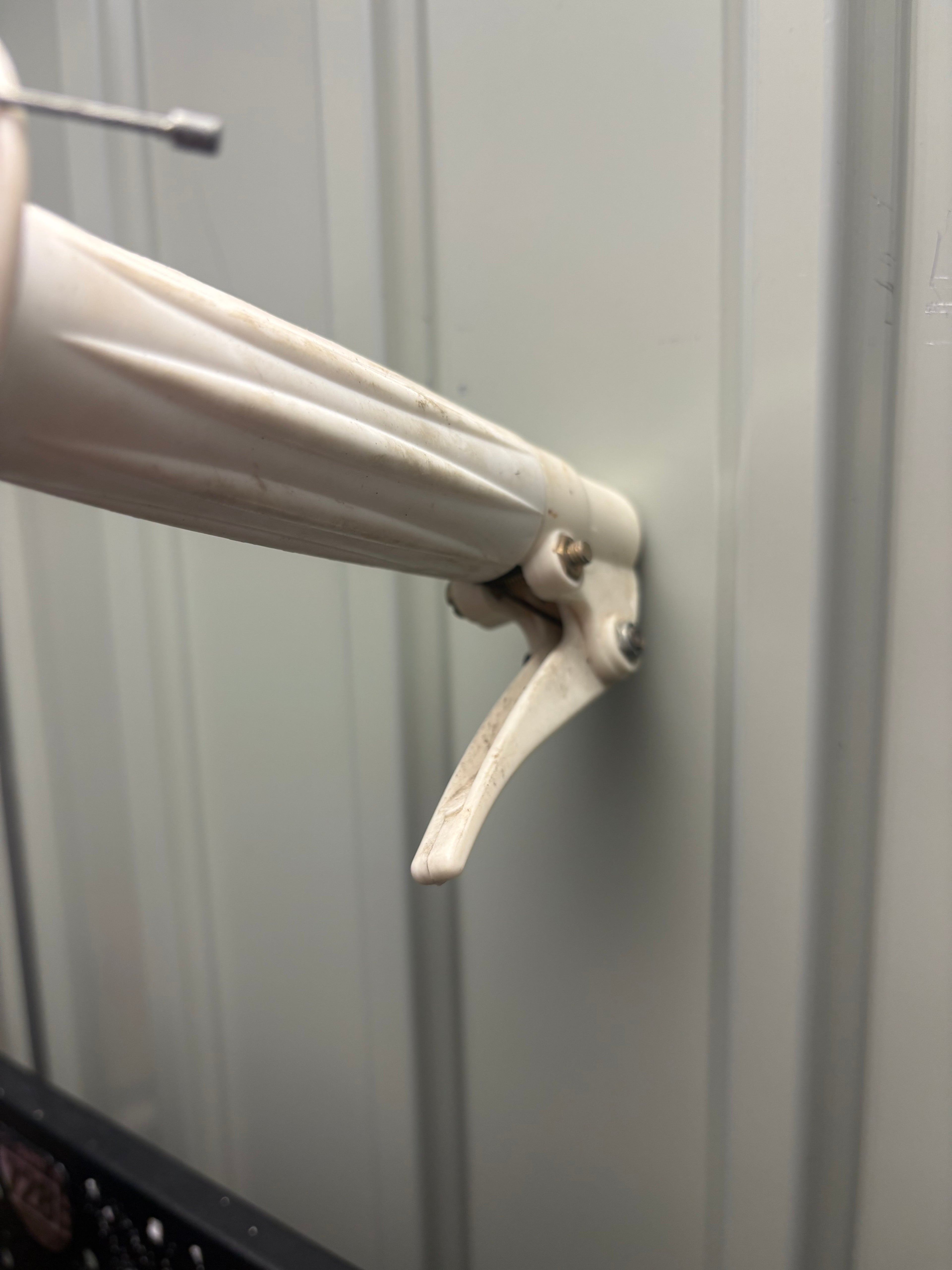 Mantis SV-4B Rotavator/Tiller Top Half Handle Bars - Throttle And Cable - Kill switch - Complete Assembly