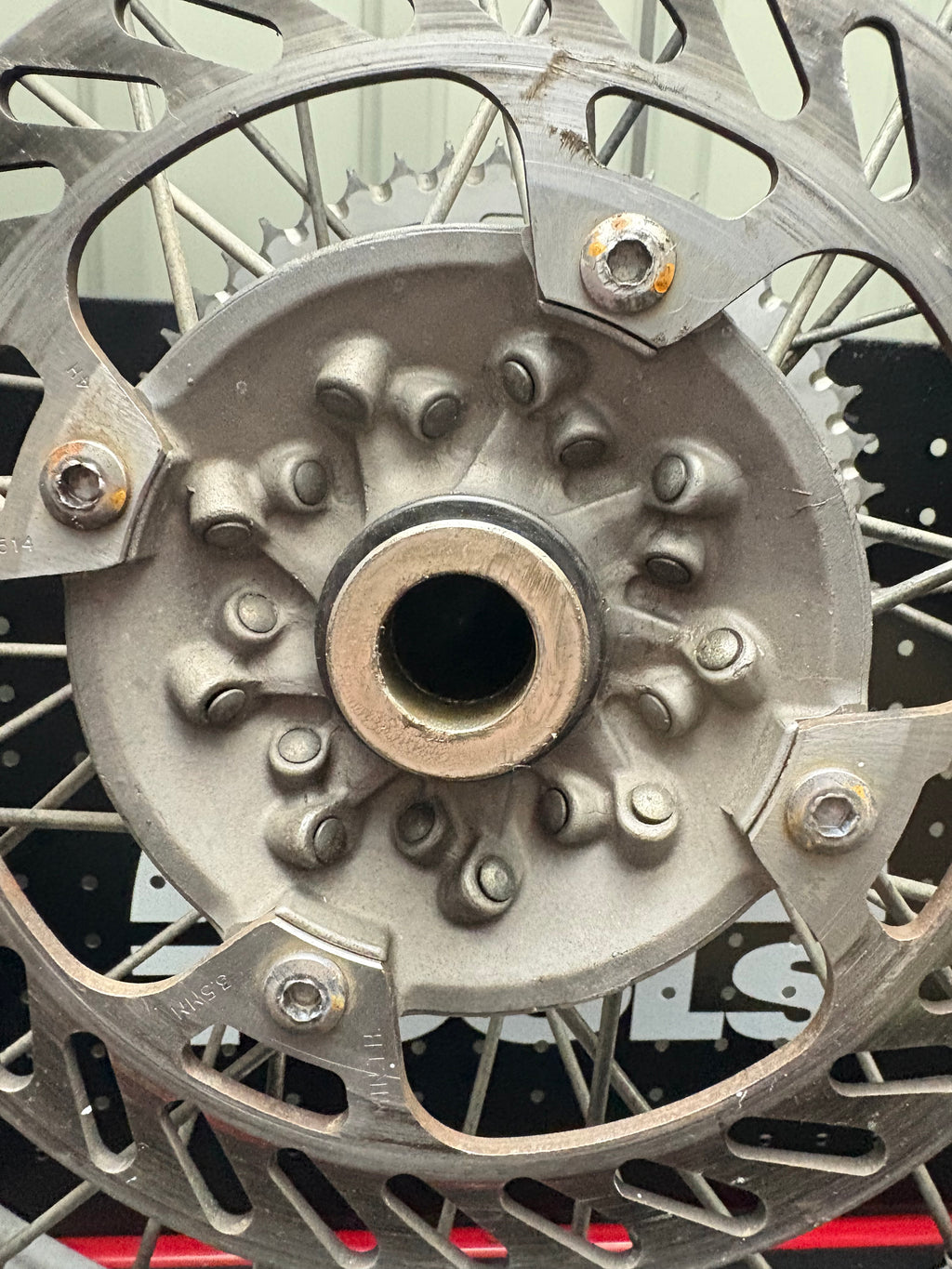 Kawasaki KX250F 04-05 KX125 03-05 KX250 03-05 OEM 110-90-19 Inch Rear Wheel