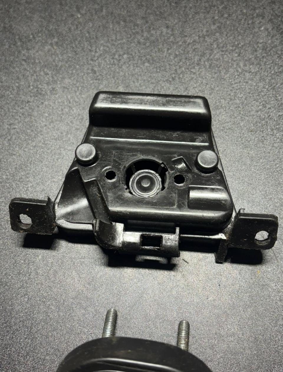 McCulloch Mac 335 Chain Saw Carb/Intake Assembly -Genuine Walbro Carb - OEM Spare Part - Used