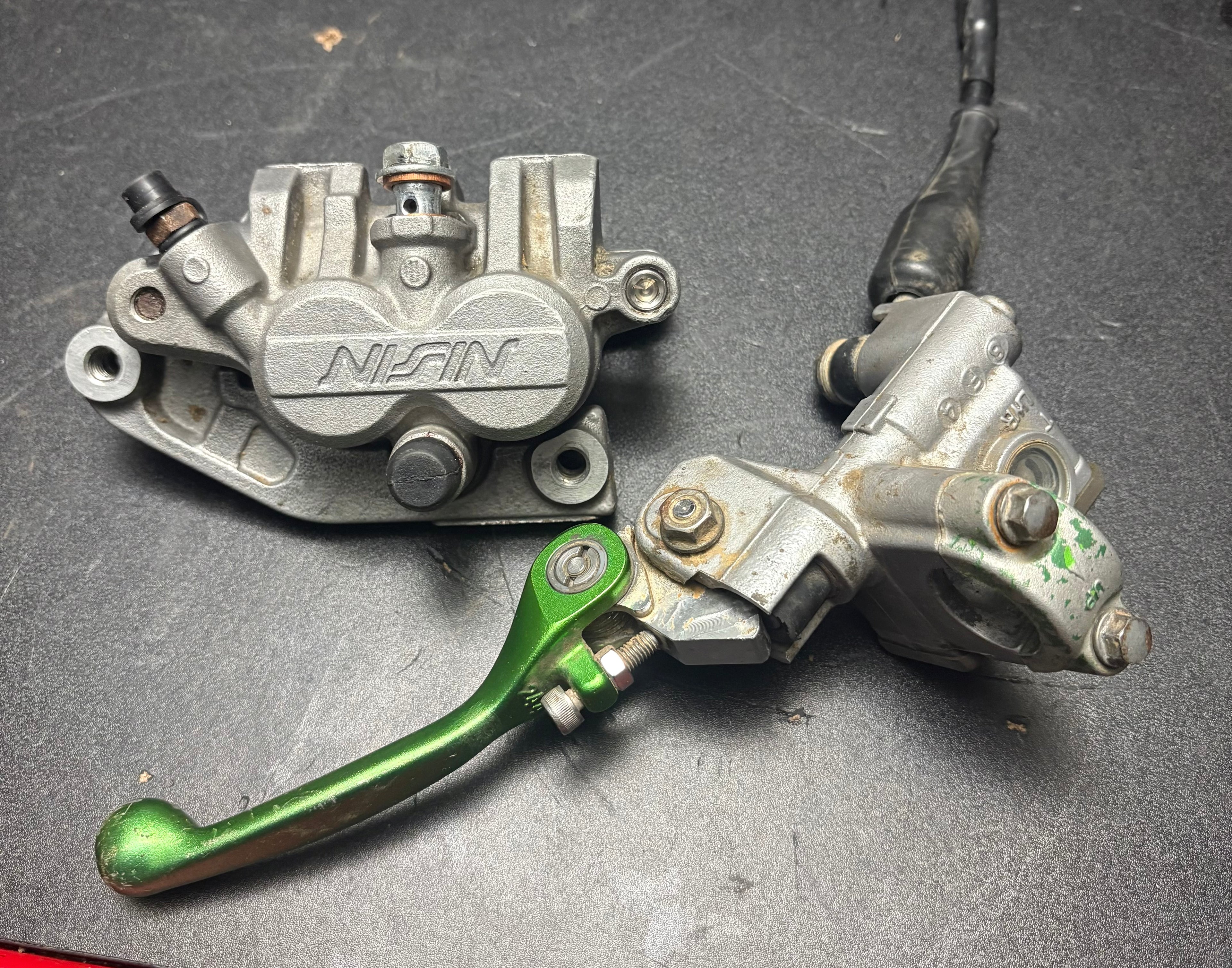 Kawasaki KX250F 04-05 KX125 03-05 KX250 03-05 Complete Front Break Assembly