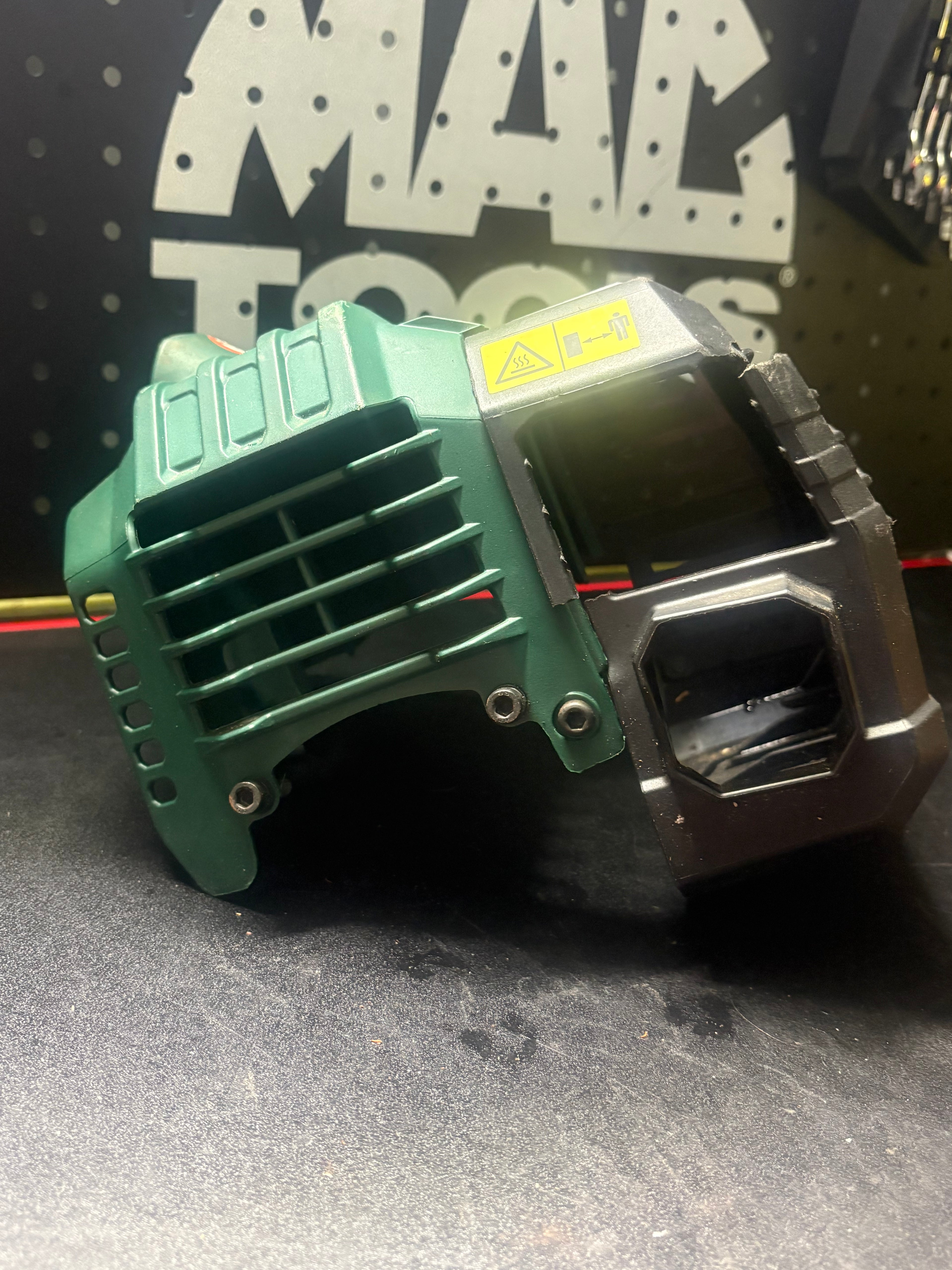 ParkSide PBK 4 B3 51.7cc Petrol Strimmer Engine And Exhaust Covers