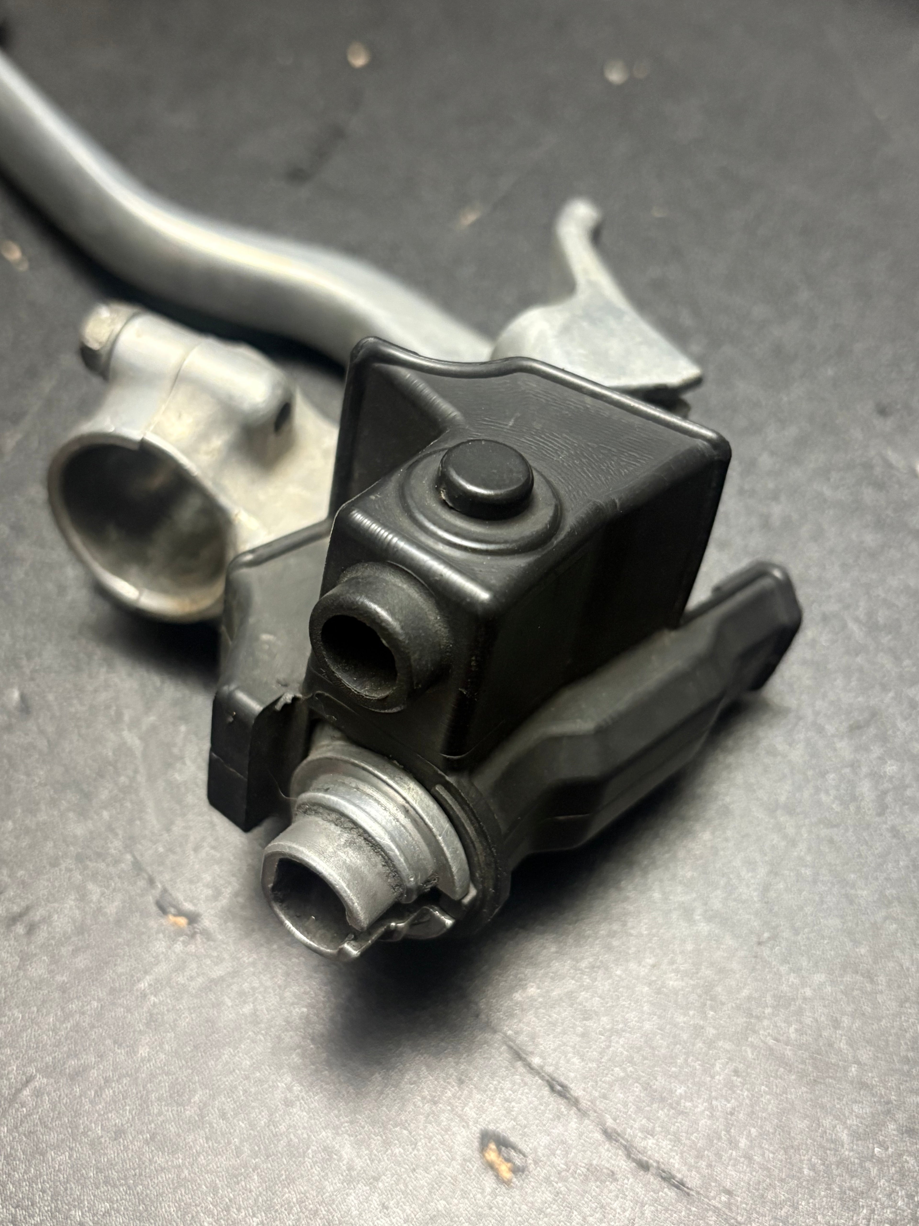 Kawasaki KX250F & Suzuki RMZ250 Clutch lever Assembly 2004-2005