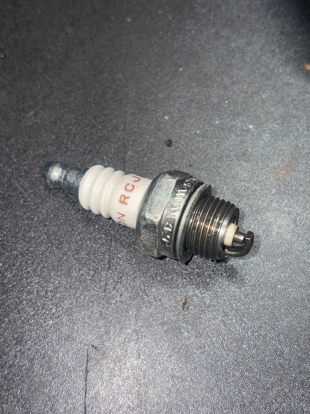 Mantis SV-4B Rotavator/Tiller Used OEM Cylinder & Spark Plug