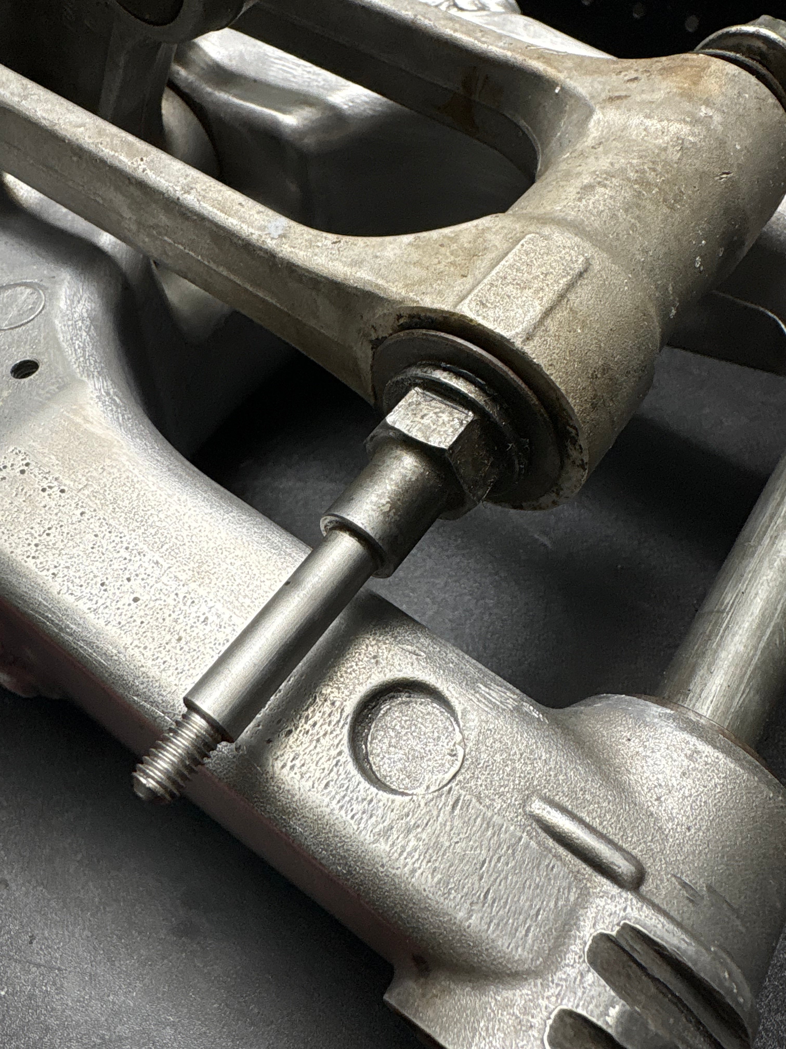 Kawasaki KX250F & Suzuki RMZ250 Swing Arm And Linkage Assembly 2004-2005